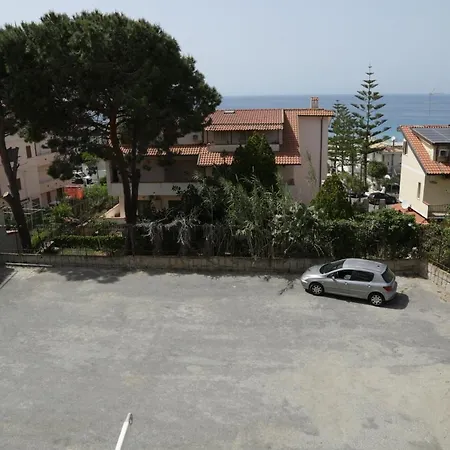 Rosymar Apartment