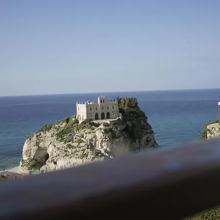 Rosymar Apartment Tropea